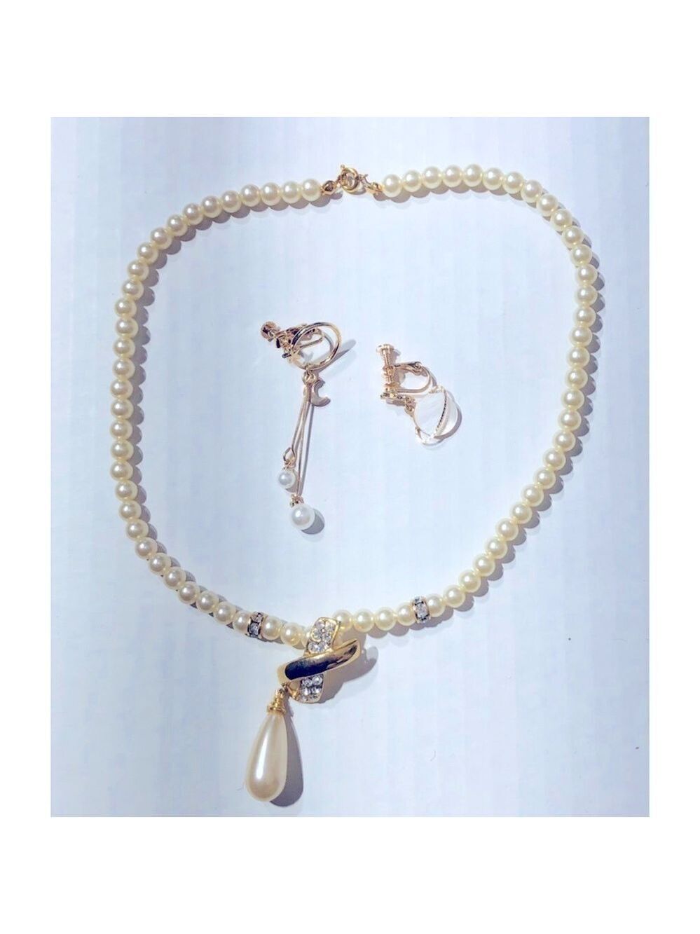 Vintage Pearl Necklace and Earrings Set Gold Tone